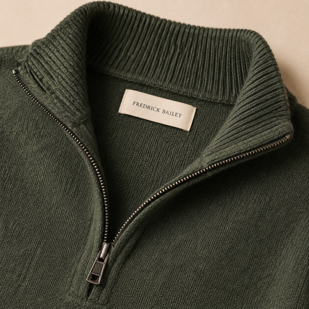 The Pembroke - Cashmere-Blend Half-Zip in Forest Green - detail