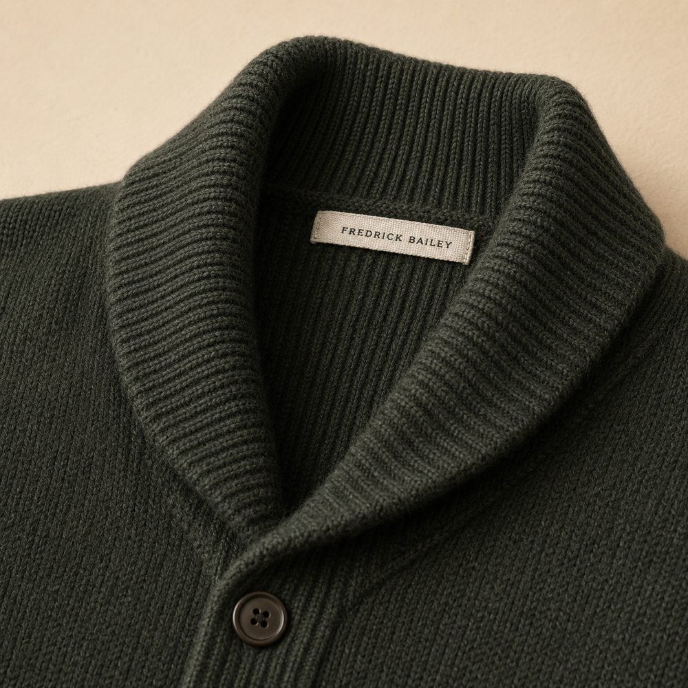 The Marlow - Lambswool-Blend Shawl Cardigan in Forest - detail